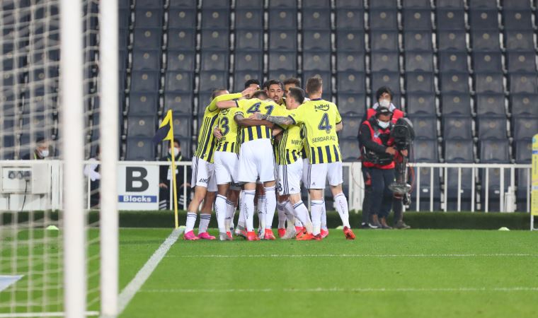 Şampiyonluk yarışındaki Fenerbahçe, Alanyaspor'a konuk oluyor