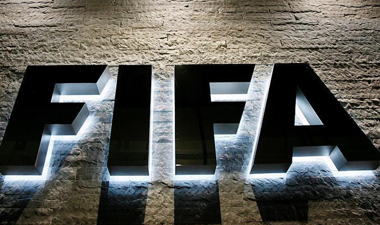 FIFA'dan UEFA ve İngiliz kulüplerinin sosyal medyayı boykot kararına destek