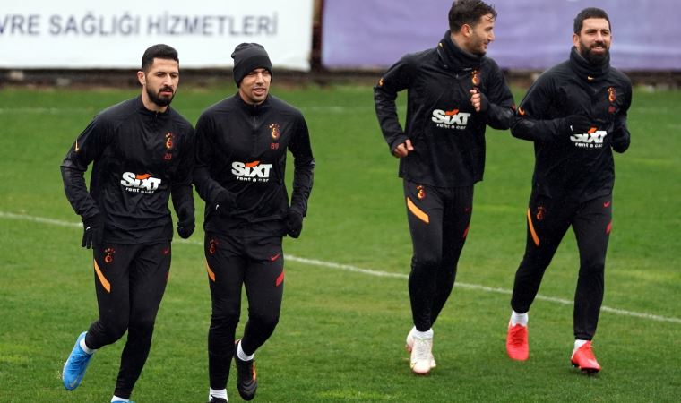 Galatasaray yağmur altında çalıştı