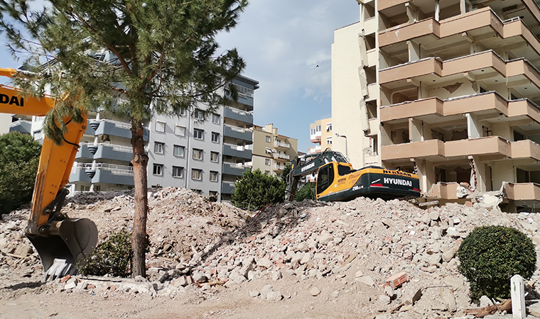 İzmir'de yüzbinler tehlikede: 'Katil toz' uyarısı