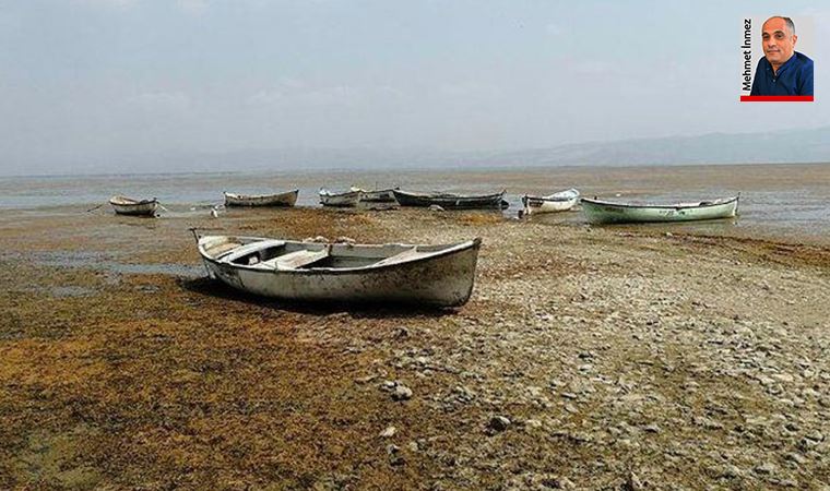 Ege'deki Marmara Göl'ü kurutularak ekosistemi bozdu, yuvalar yakıldı