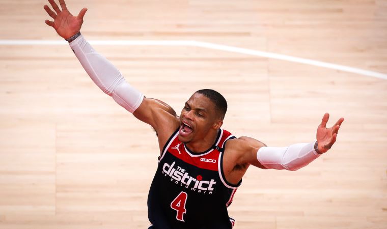 Westbrook 47 yıllık rekoru yıktı