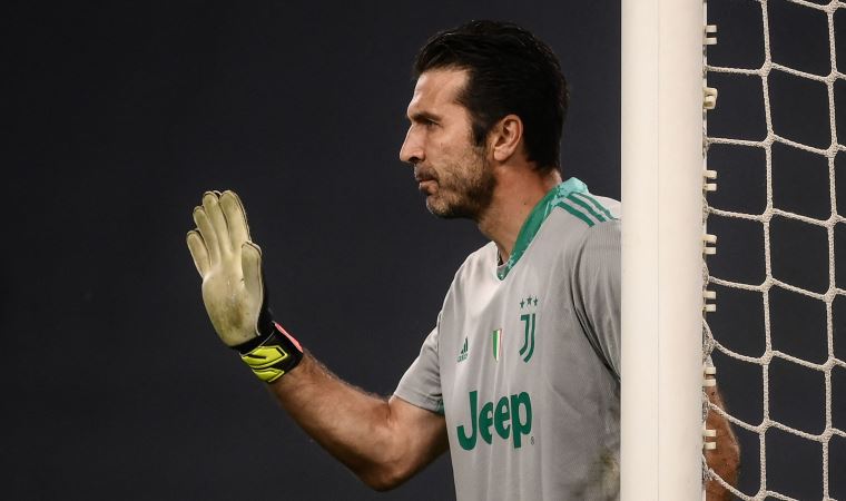 Gianluigi Buffon, Juventus'tan ayrılıyor