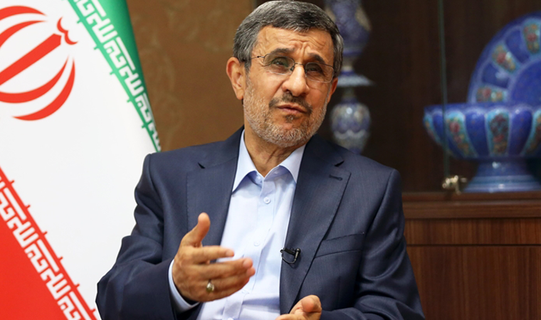 Ahmedinejad, cumhurbaşkanlığına yeniden aday oldu