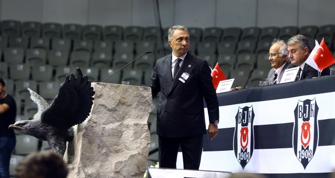 Beşiktaş Başkanı Ahmet Nur Çebi'den Karagümrük'e tepki: Şampiyon mu oldunuz?