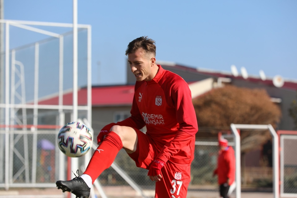 Şenol Güneş'in kadroya almadığı yıldızlar: Caner, Hakan, Adem, Emre, Mert Hakan