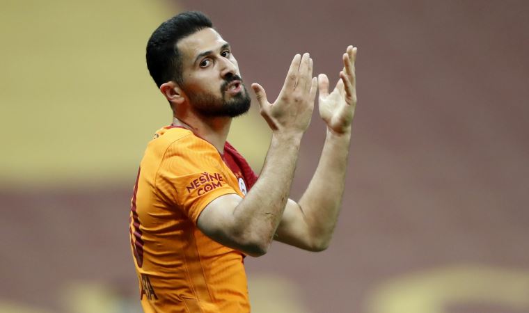 Galatasaray taraftarından Emre Akbaba'ya sert tepki