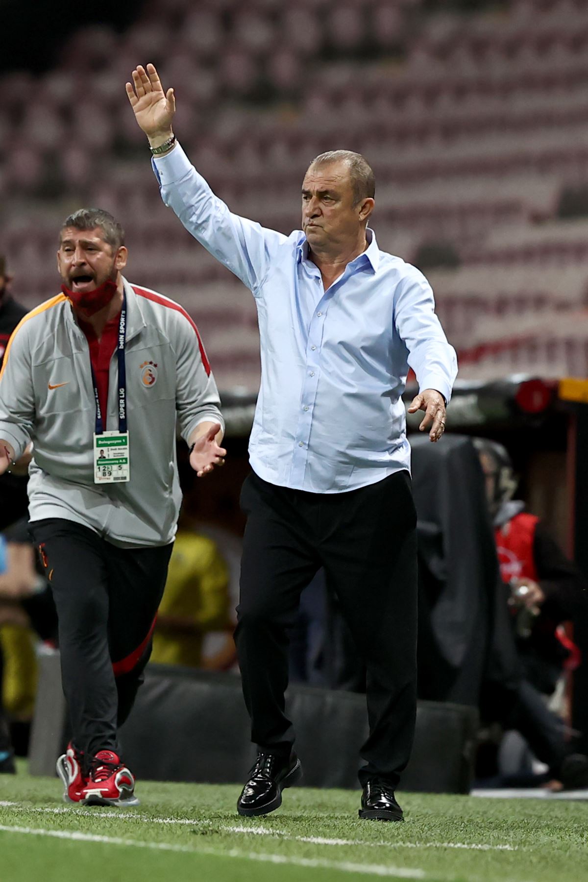 Galatasaray'da Fatih Terim, çok sert ifadeler kullandı: "İçeri ile savaştık"