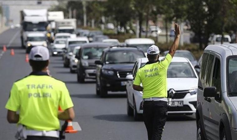 Şehirlerarası seyahat kısıtlaması var mı? İşte kademeli normalleşme planı