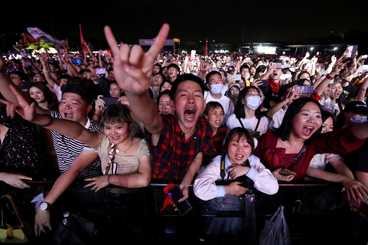 Vuhan'da gençler müzik festivalinde buluştu