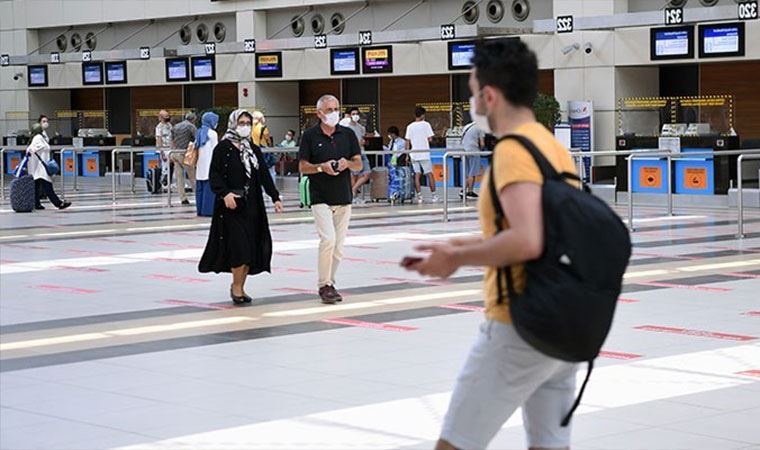 Prof. Akkoyunlu'dan Hindistan varyantı açıklaması: Hem aşıyı hem bağışıklığı etkisizleştirebilir