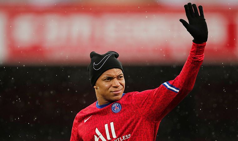 PSG'nin yıldızı Mbappe yılın futbolcusu seçildi