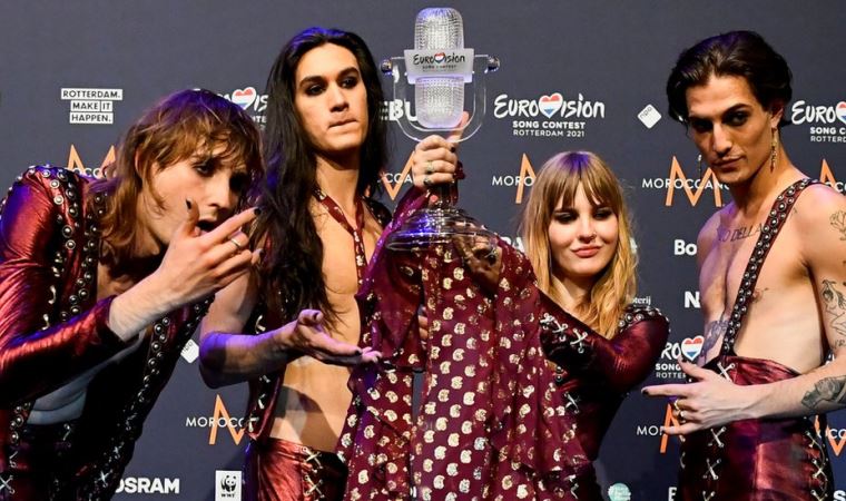Maneskin Eurovision Da Italya Ya 31 Yil Sonra Birincilik Getiren Sokak Muzigi Kokenli Rock Grubu