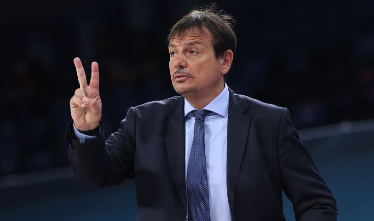 Ergin Ataman, Anadolu Efes'in THY Avrupa Ligi'nde şampiyonluğu hak ettiğini düşünüyor