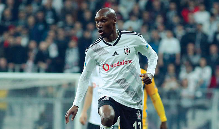 Atiba Hutchinson: Beşiktaş'a sağ bek önerdim