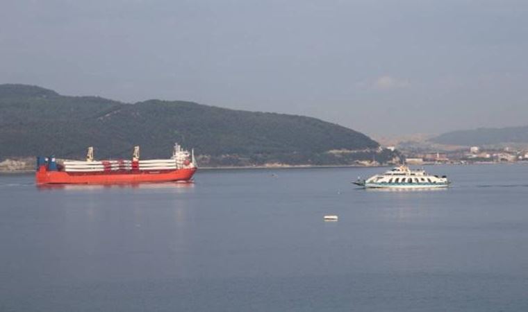 Çanakkale Boğazı'nda kuru yük gemisi arızalandı