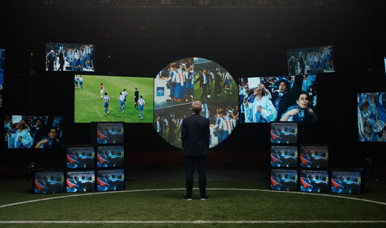 Taraftarlar, stadyumda olmanın futbolcuları daha güçlü kıldığına inanıyor