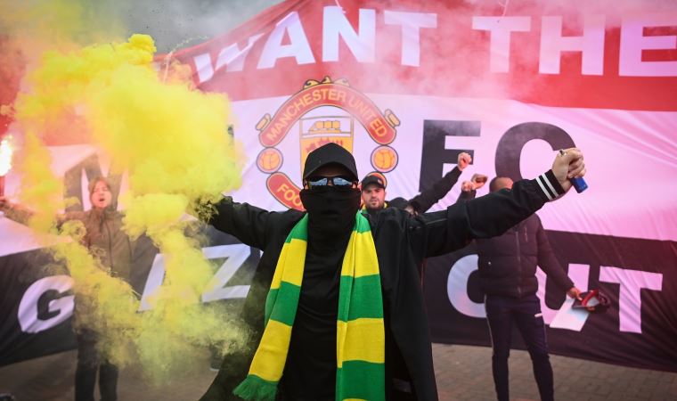 Manchester United protestoları: 16 yıldır biriken tepkiler açığa çıktı