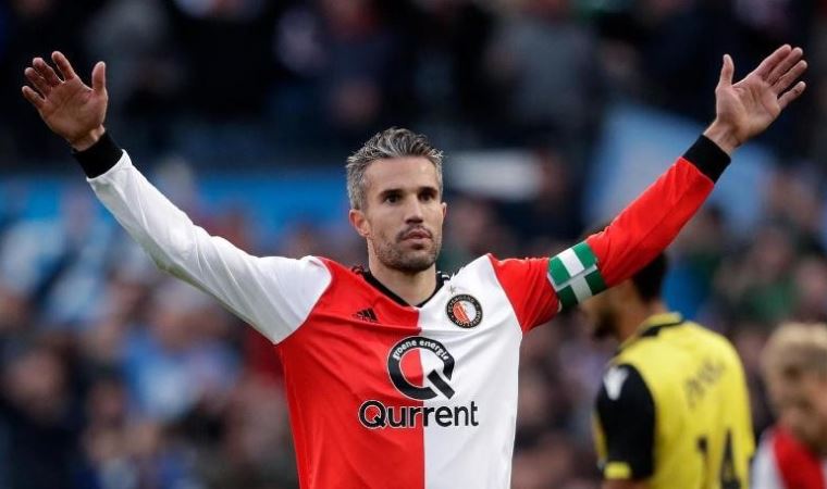 Robin van Persie, oğlunun takımında hocalık yapacak