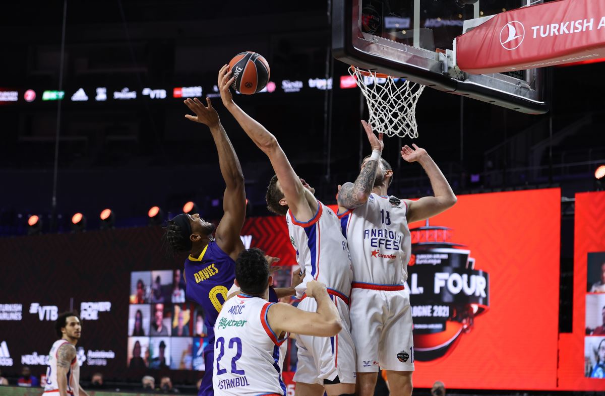 Anadolu Efes, EuroLeague şampiyonu!