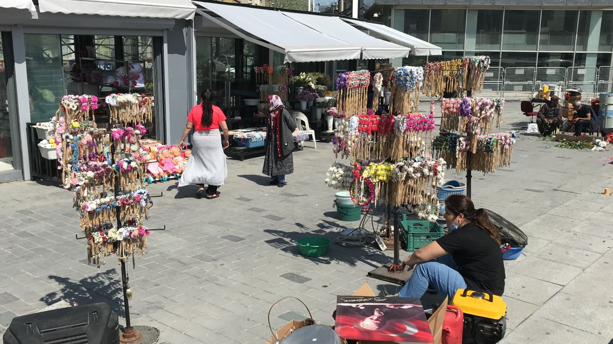 Taksim'in çiçekçileri 4 yıl sonra yeni yerine taşındı