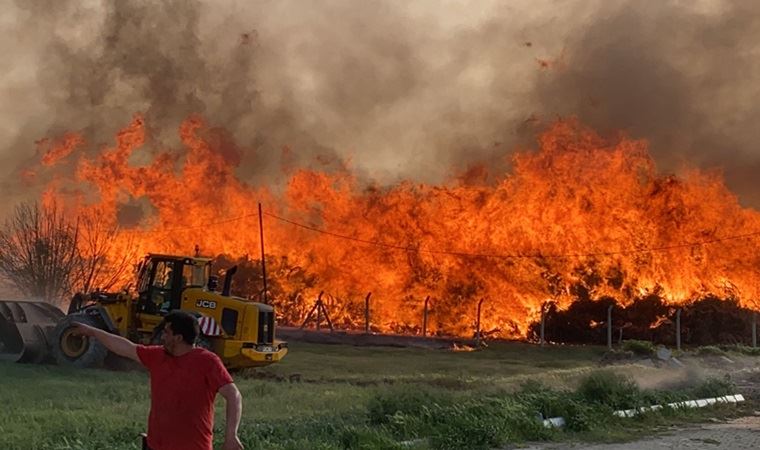 Biyokütle enerji tesisindeki yangın: 30 bin ton hammadde küle döndü