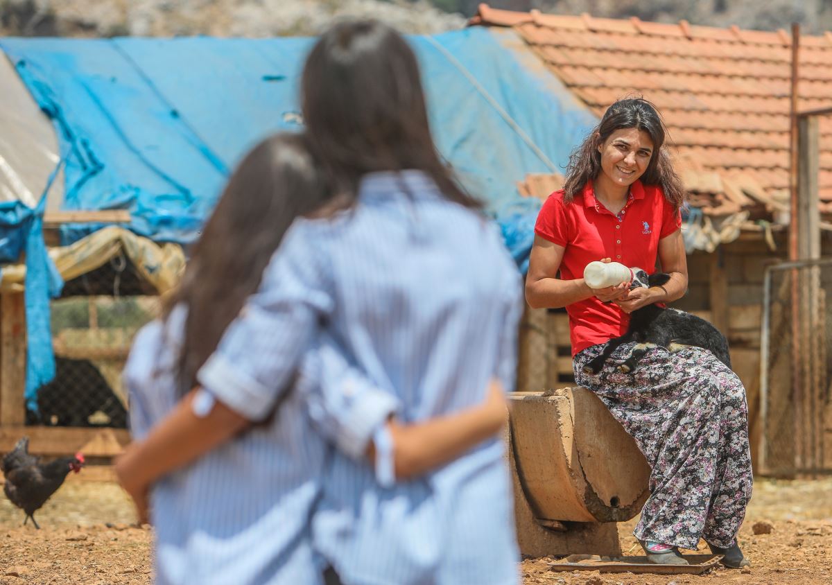 Melek İpek zor günleri geride bıraktı