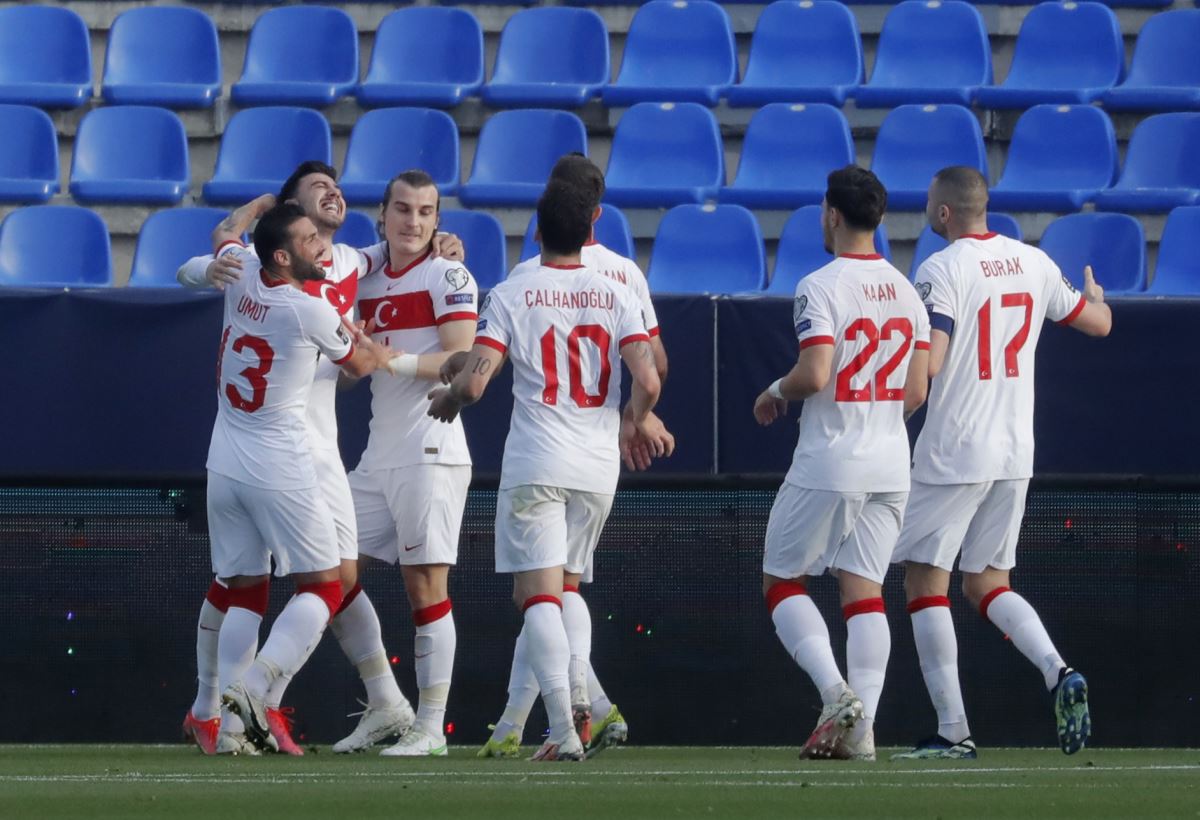 A Milli Futbol Takımı teknik direktörü Şenol Güneş açıklamalarda bulundu