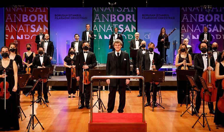 Borusan İstanbul Filarmoni Orkestrası’nı şef Cem Mansur yönetecek