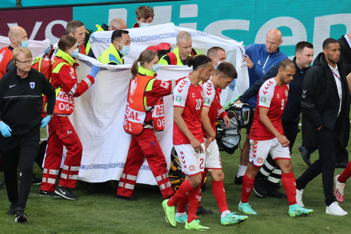 Christian Eriksen'in mücadelesi sırasında korku dolu anlar yaşandı