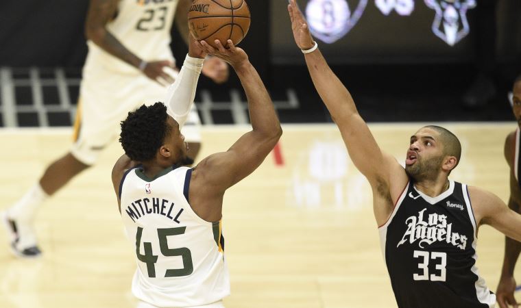 NBA'de Clippers, Jazz'ı yenerek konferans yarı final serisinde farkı bire indirdi