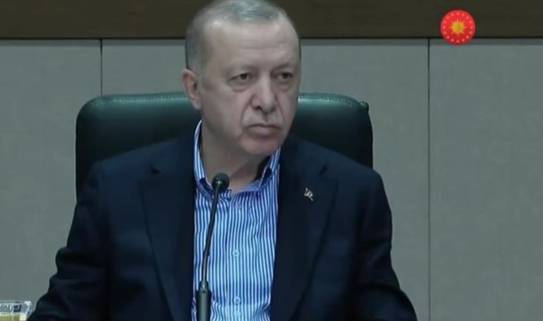 Erdoğan'dan gazeteciye: Maskeni çıkar