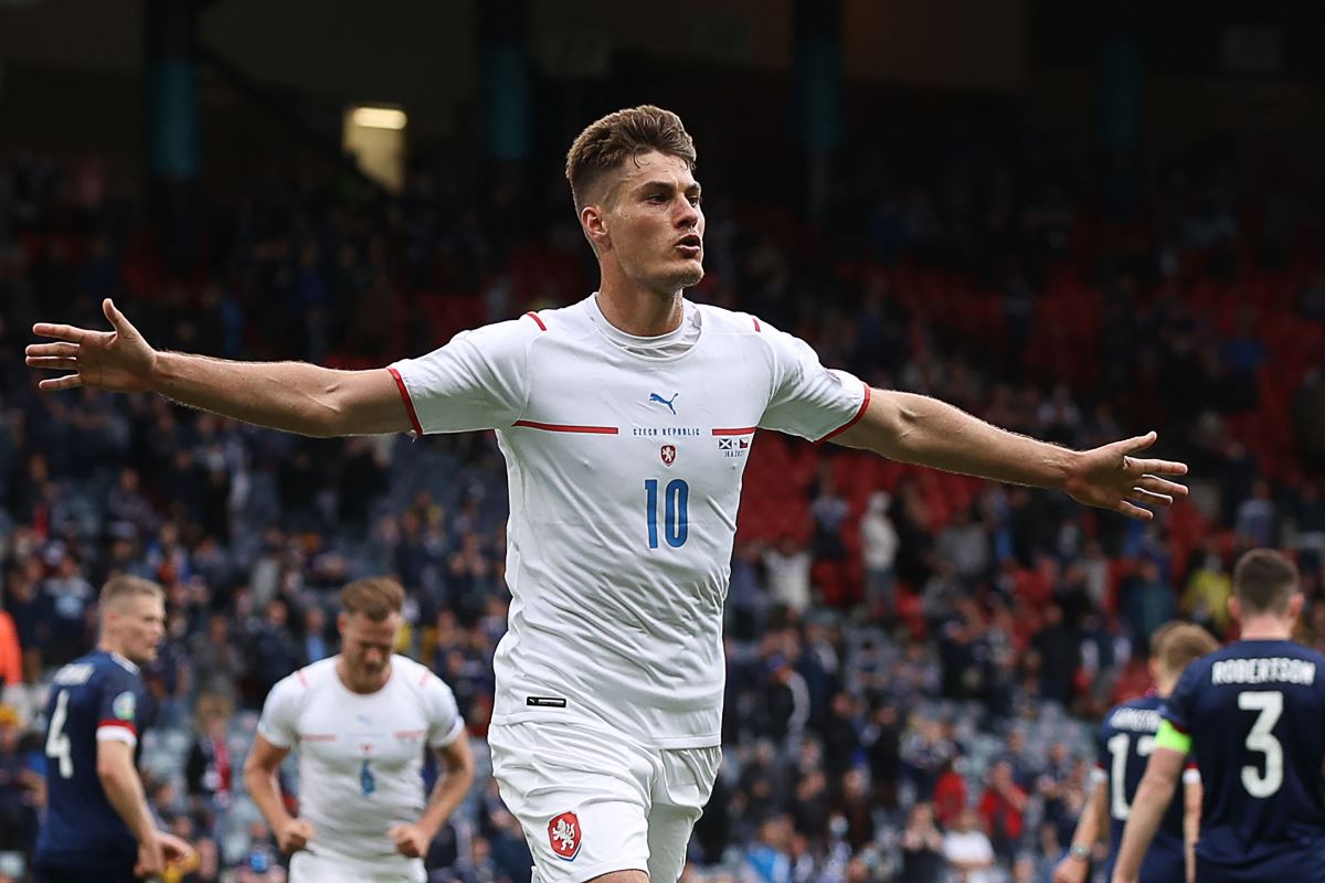 EURO 2020'de Patrik Schick, İskoç kaleciyi çaresiz bıraktı