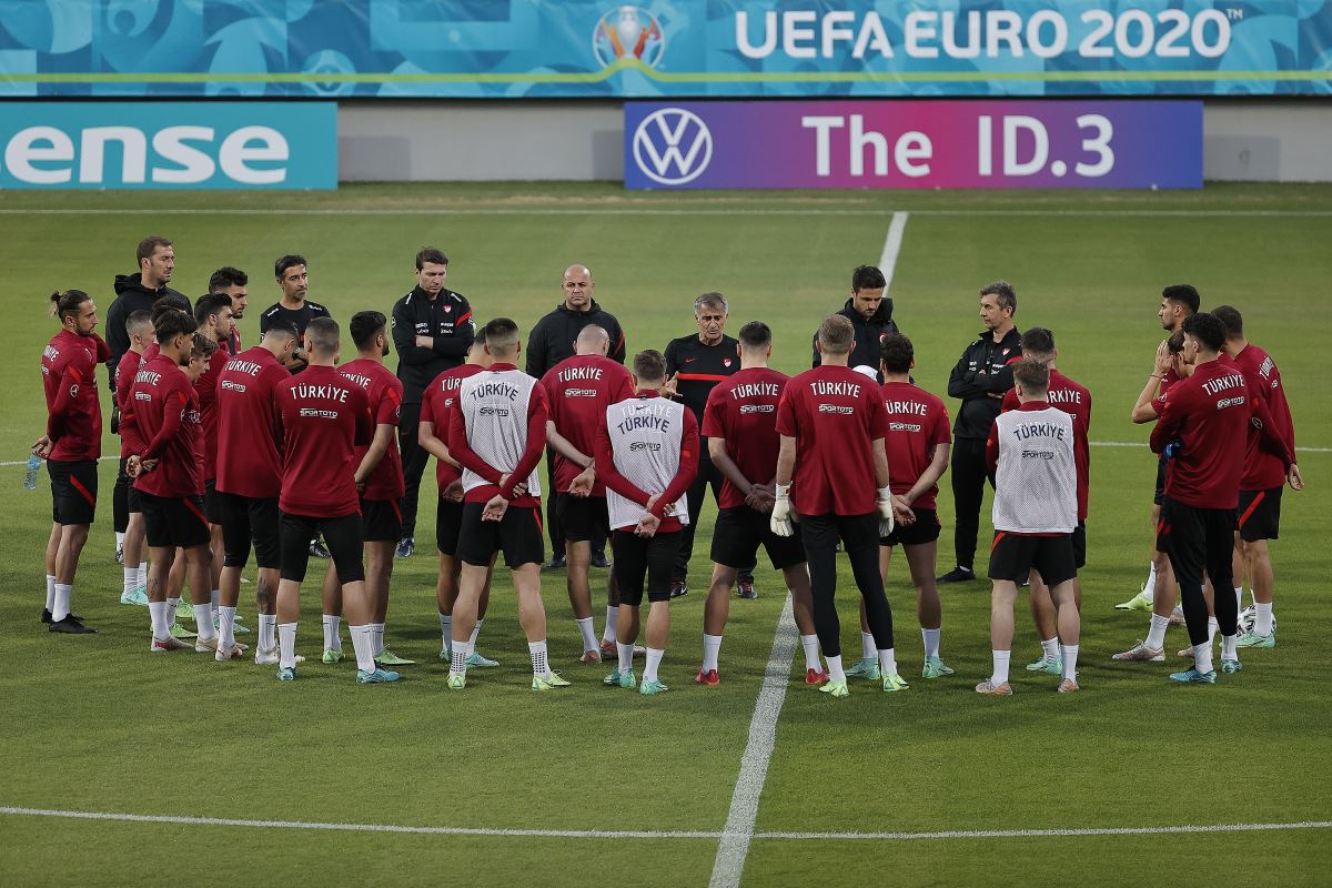 EURO 2020'de Türkiye'nin gruptan çıkma şansı var mı?