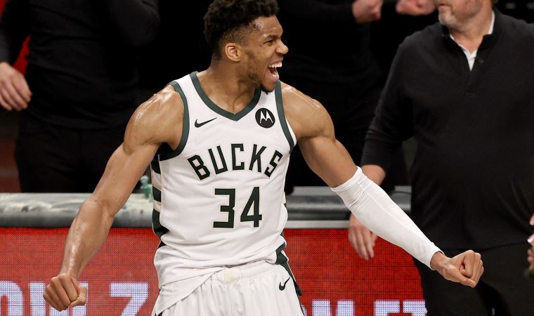 NBA'de Brooklyn Nets'i eleyen Milwaukee Bucks, Doğu Konferansı finaline yükseldi