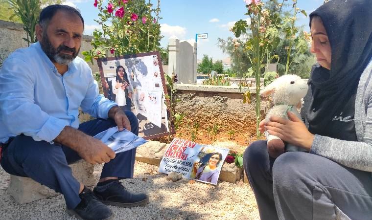 Polisin silahıyla can veren Feray Şahin doğum gününde mezarı başında anıldı