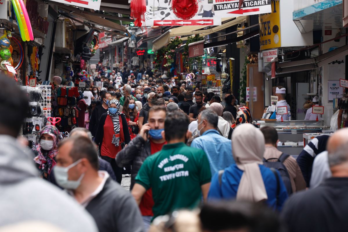 Açıklama İngiltere'den geldi... Türkiye'de bir kişide Delta Plus varyantı görüldü