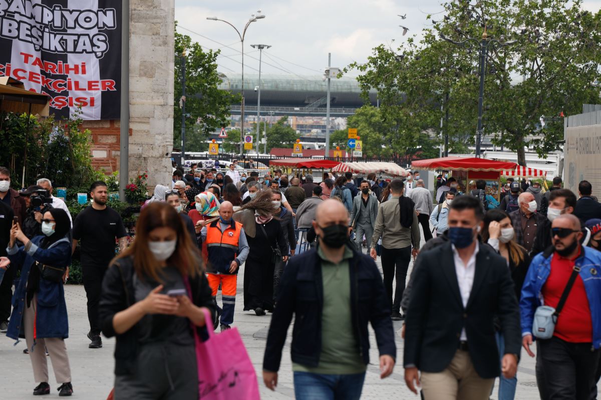 Açıklama İngiltere'den geldi... Türkiye'de bir kişide Delta Plus varyantı görüldü