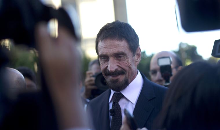 ABD’li antivirüs yazılımcısı John McAfee, İspanya’da kaldığı hapishanede ölü bulundu