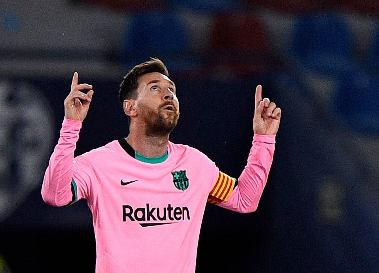 Lionel Messi’yi takımda tutabilmek için Barcelona’ya 200 milyon Avro gerekiyor