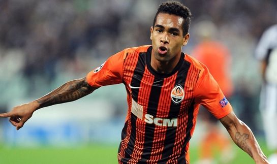 Beşiktaş'ın gündemindeki Alex Teixeira'dan kartal pozu