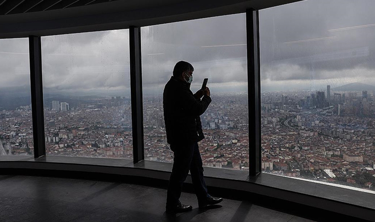 Çamlıca Kulesi'nde çay içmek isteyen 4 kişi 280 lira ödeyecek