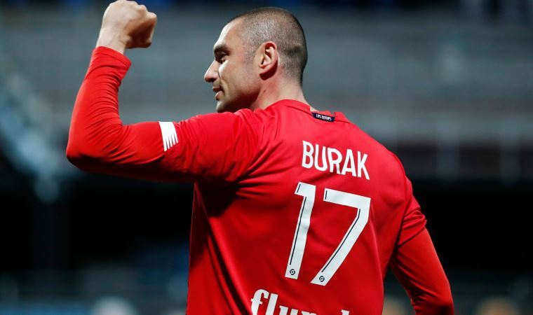 Burak Yılmaz Lille’de sezon oyuncusu seçildi