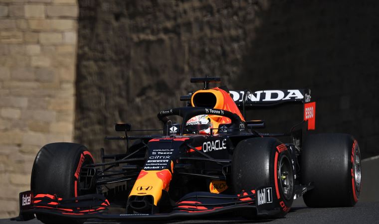 Azerbaycan GP’de ikinci antrenmana Red Bull damga vurdu