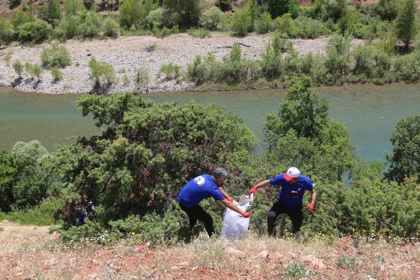 Tunceli'de toplanan atıklar, geri dönüşümle öğrencilere burs olacak