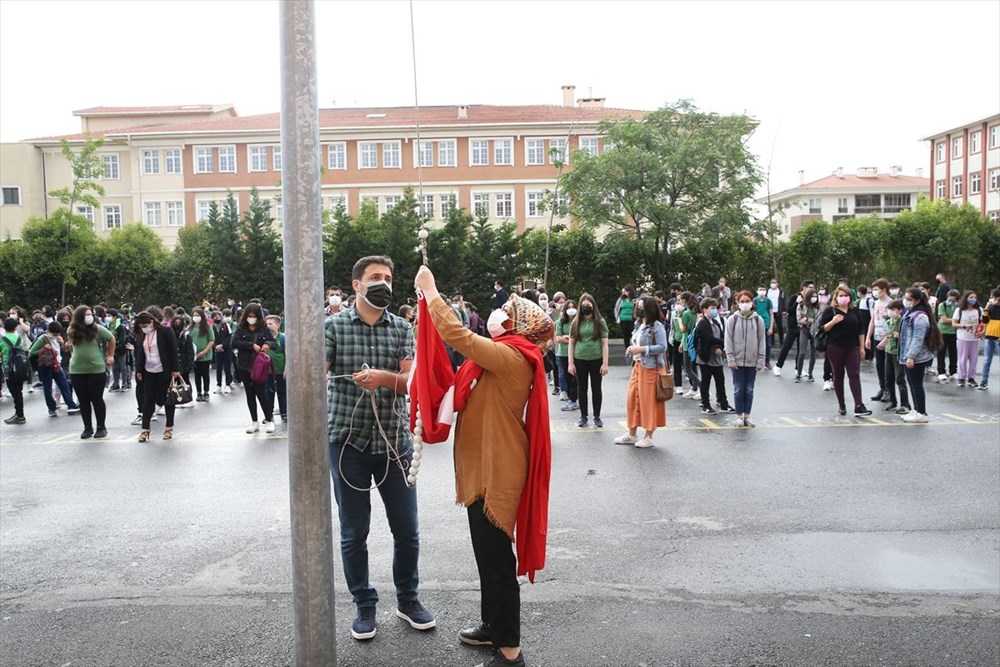 Ortaokul ve liselerde yüz yüze eğitim başladı