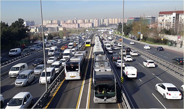 İBB'den 100 metrobüs alımı için ihale