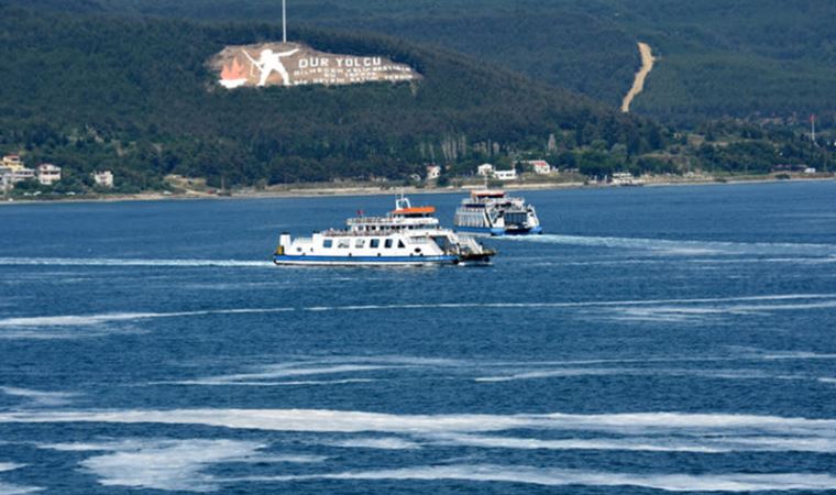 Müsilaj Çanakkale Boğazı’nda Ege'ye doğru akıyor