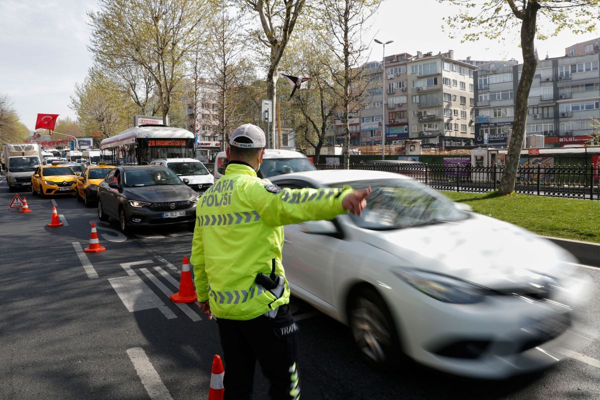 Gözler bir kez daha kabine toplantısında... Pazar kısıtlaması kalkacak mı?