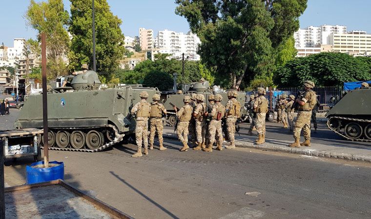 Lübnan'da benzin kavgası: Çok sayıda yaralı